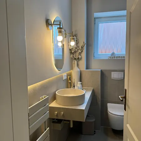 Rebgold - Luxury Living By Lisa 公寓 *