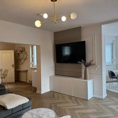 Rebgold - Luxury Living By Lisa Apartment *